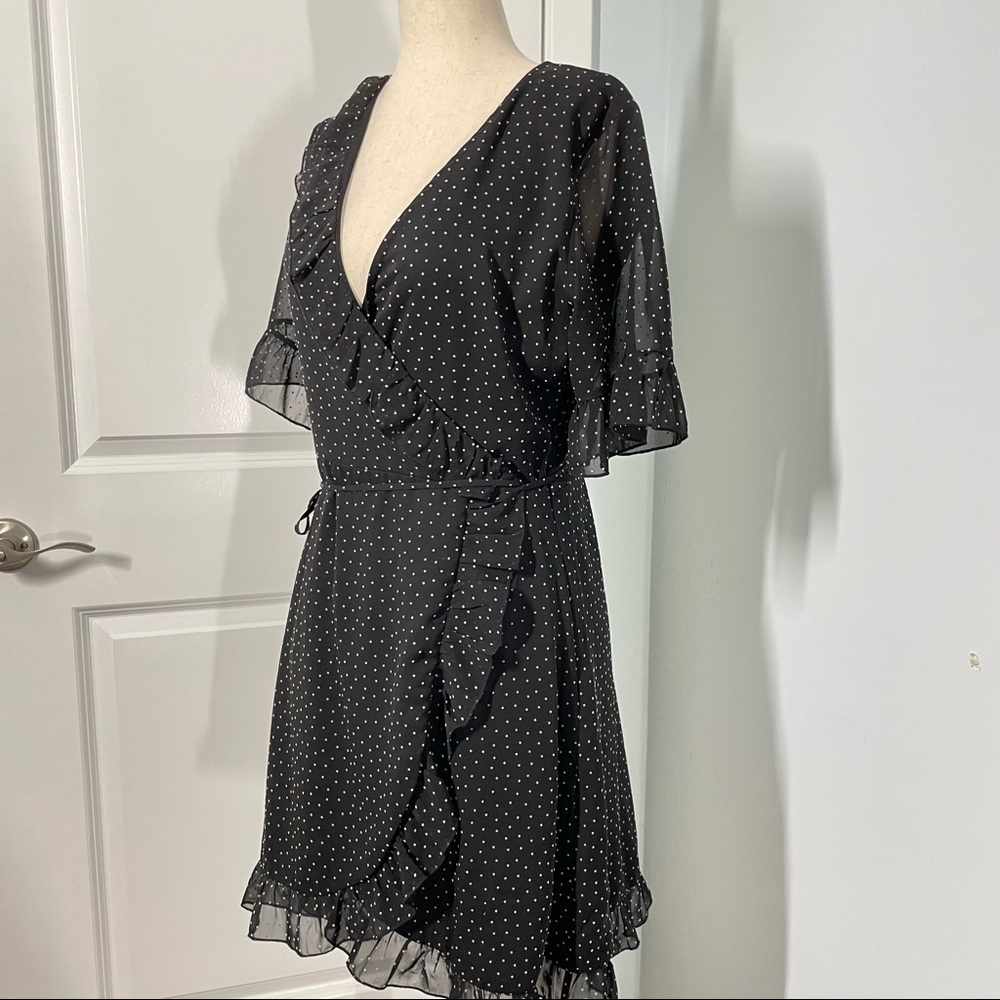 Sophronia Black Polka-Dot Wrap Dress size M - Picture 5 of 9